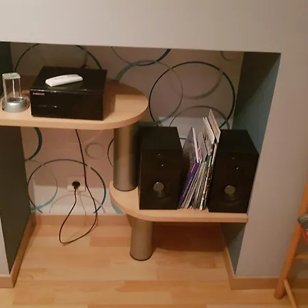 Lejlighed A L'etage D'une Maison Avec Entree Commune Comprenant Avec Un Grand Lit , D'enfant Et Un Clic-clac Dans La Piece De Vie Bazouges-sur-le-Loir