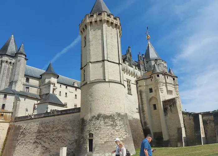 A L'etage D'une Maison Avec Entree Commune Comprenant Avec Un Grand Lit , D'enfant Et Un Clic-clac Dans La Piece De Vie * Bazouges-sur-le-Loir