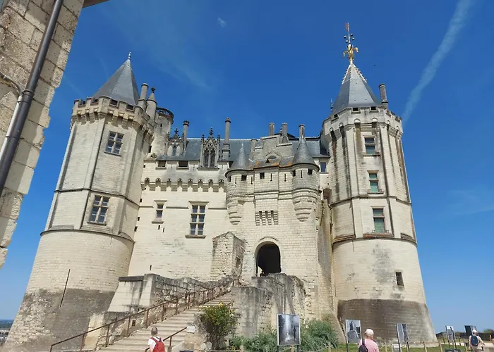 Appartement A L'etage D'une Maison Avec Entree Commune Comprenant Avec Un Grand Lit , D'enfant Et Un Clic-clac Dans La Piece De Vie
